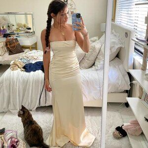 Thats So Fetch Women's Cream and White Dress